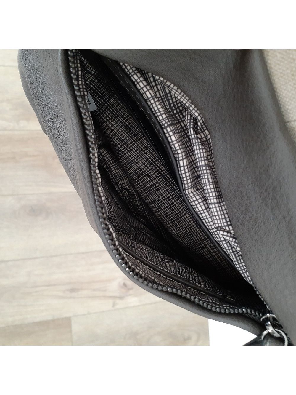 Grey Faux Leather Crossbody Bag - Picture 4 of 5